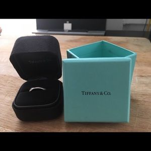 Men’s Tiffany Platinum Wedding band